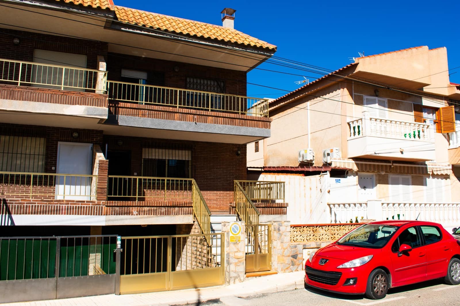 Casa de 5 habitaciones en Pilar de la Horadada en venta con garaje - 360.000 € (Ref: 9819418)