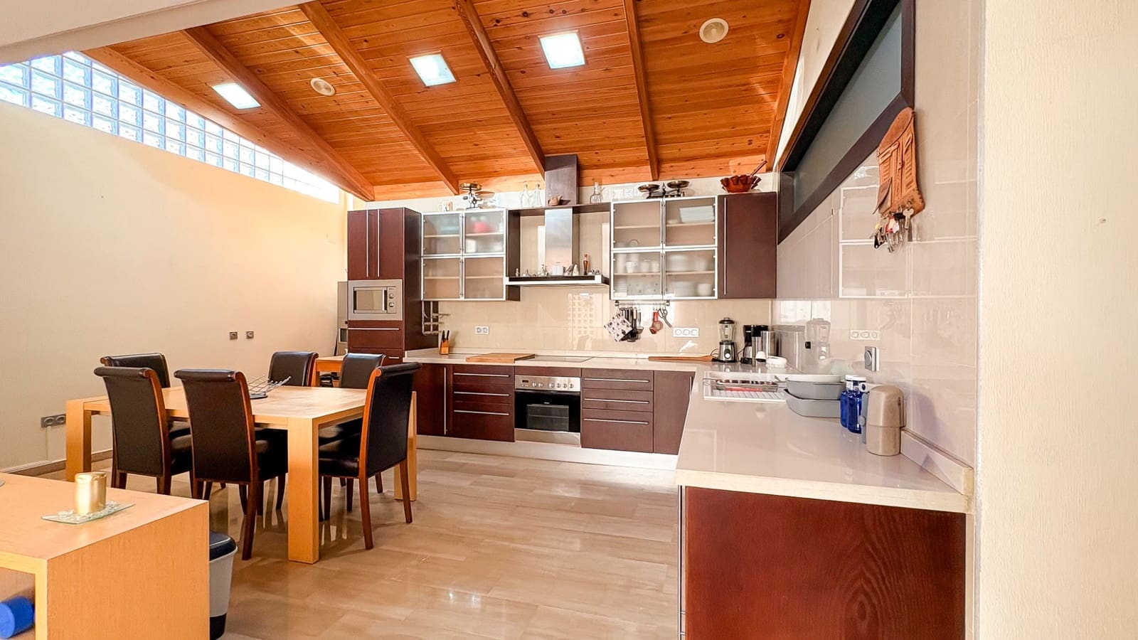 4 quarto Moradia para venda em Guardamar del Segura com piscina garagem - 890 000 € (Ref: 9819419)