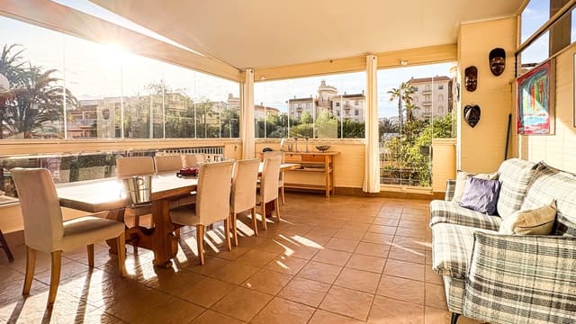 4 soverom Villa til salgs i El Moncayo, Guardamar del Segura med svømmebasseng garasje - € 950 000 (Ref: 9819419)