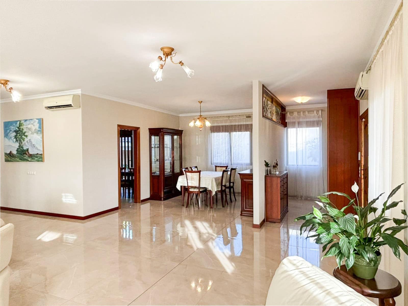 5 bedroom Villa for sale in Ciudad Quesada with pool garage - € 630,000 (Ref: 9819426)