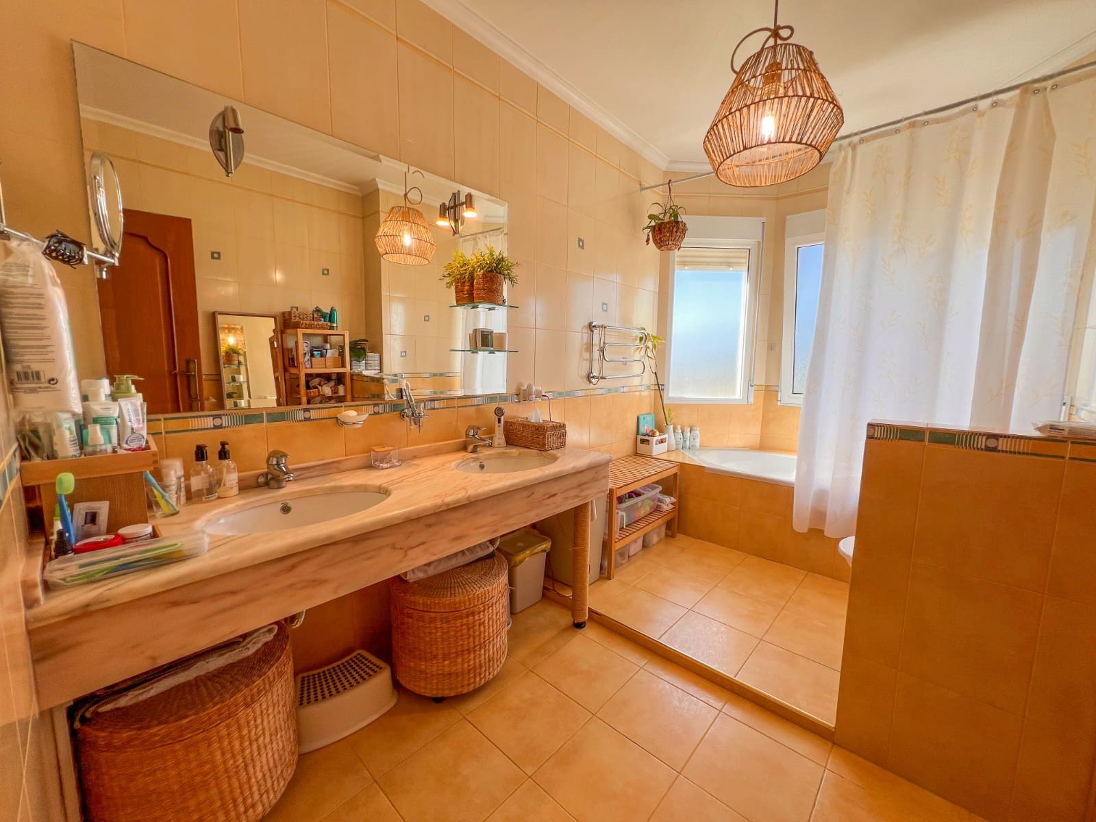 5 bedroom Villa for sale in Ciudad Quesada with pool garage - € 630,000 (Ref: 9819426)