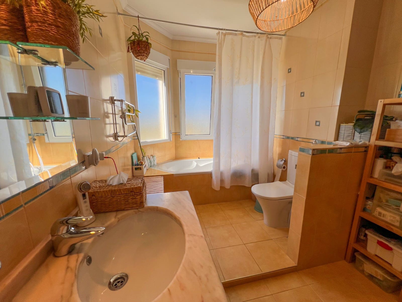 5 bedroom Villa for sale in Ciudad Quesada with pool garage - € 630,000 (Ref: 9819426)