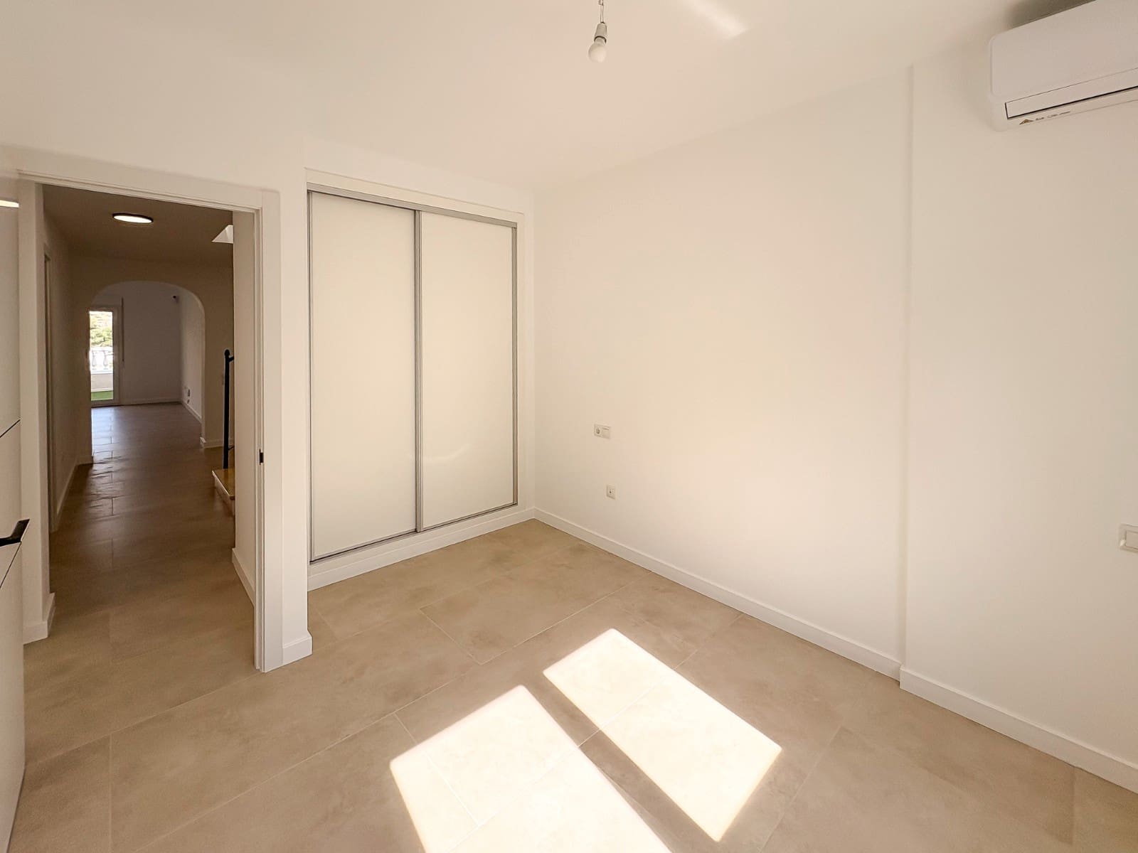 3 Zimmer Haus zu verkaufen in El Campello mit Garage - 550.000 € (Ref: 9819427)