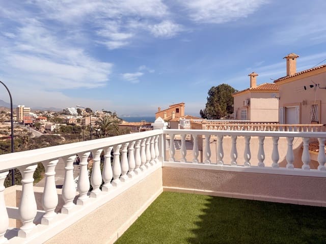 3 soverom Hus til salgs i El Campello med garasje - € 550 000 (Ref: 9819427)