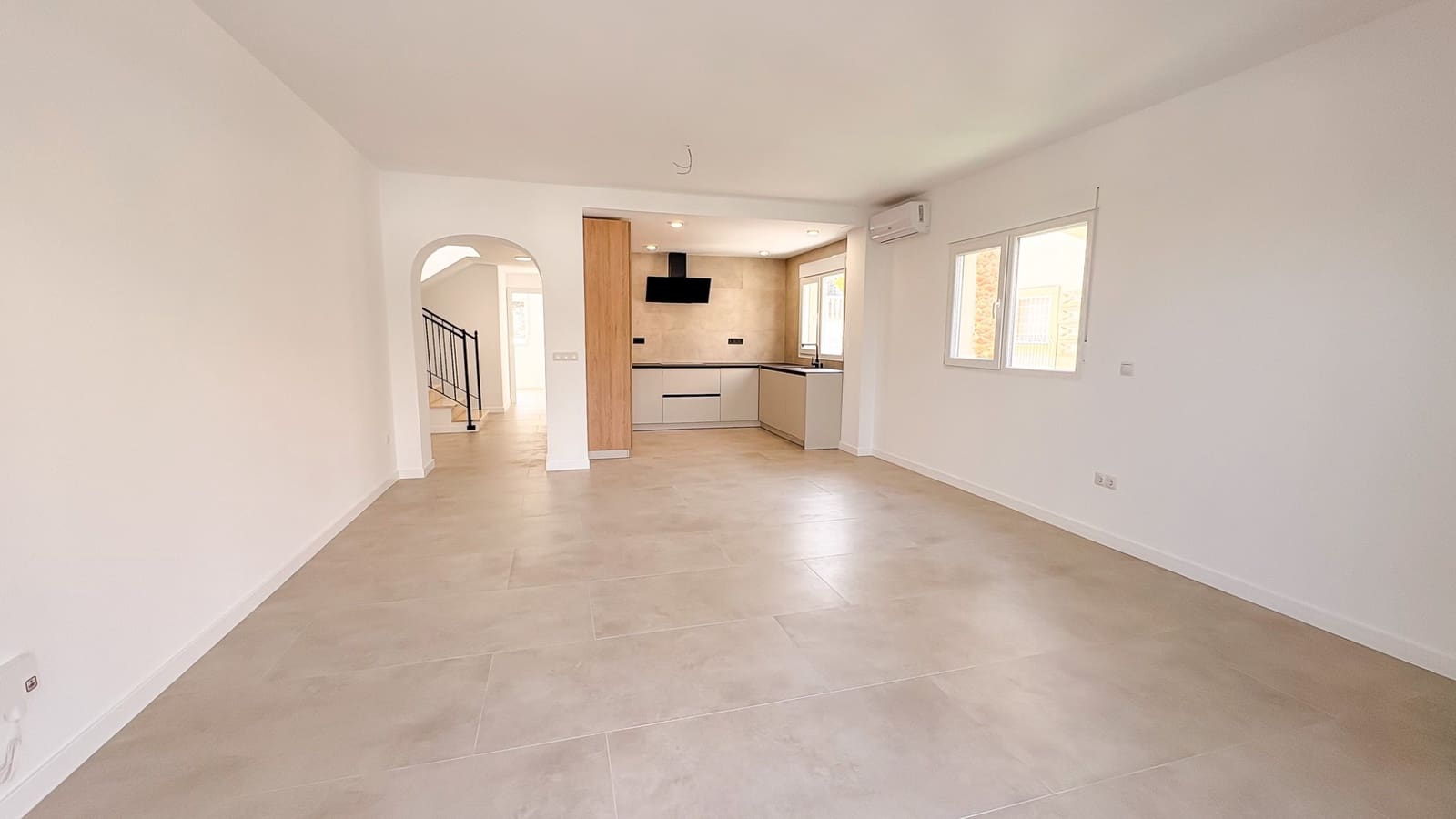 3 Zimmer Haus zu verkaufen in El Campello mit Garage - 550.000 € (Ref: 9819427)