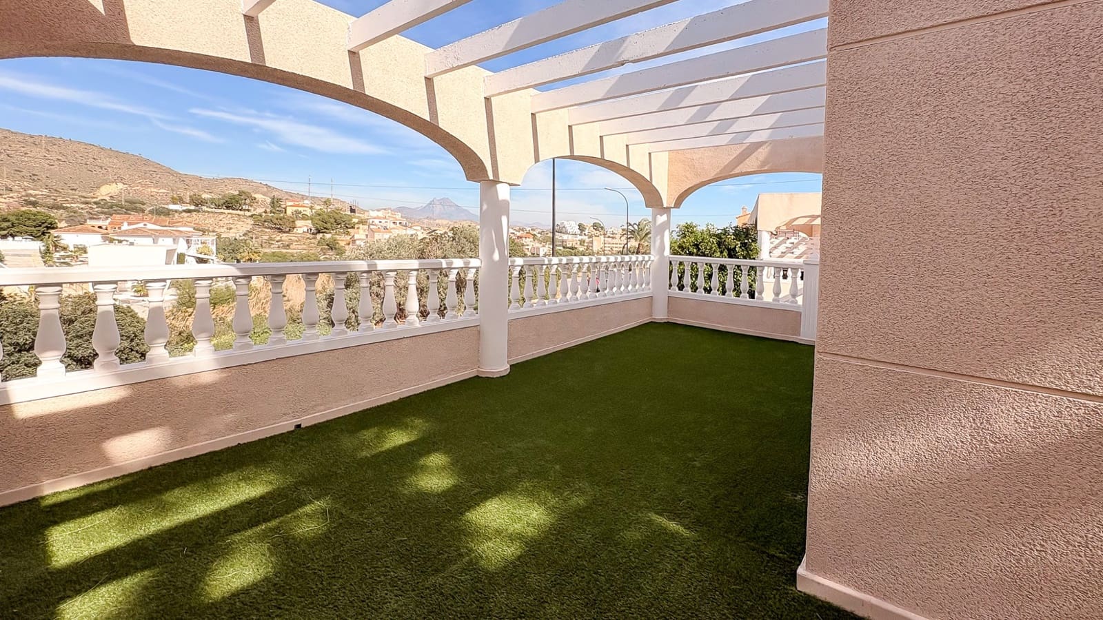 3 Zimmer Haus zu verkaufen in El Campello mit Garage - 550.000 € (Ref: 9819427)