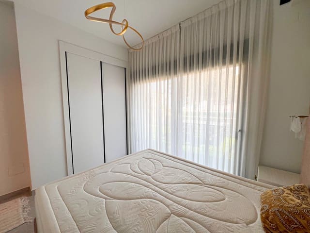 3 chambre Appartement à vendre à Los Secanos, Guardamar del Segura avec piscine garage - 399 000 € (Ref: 9819428)