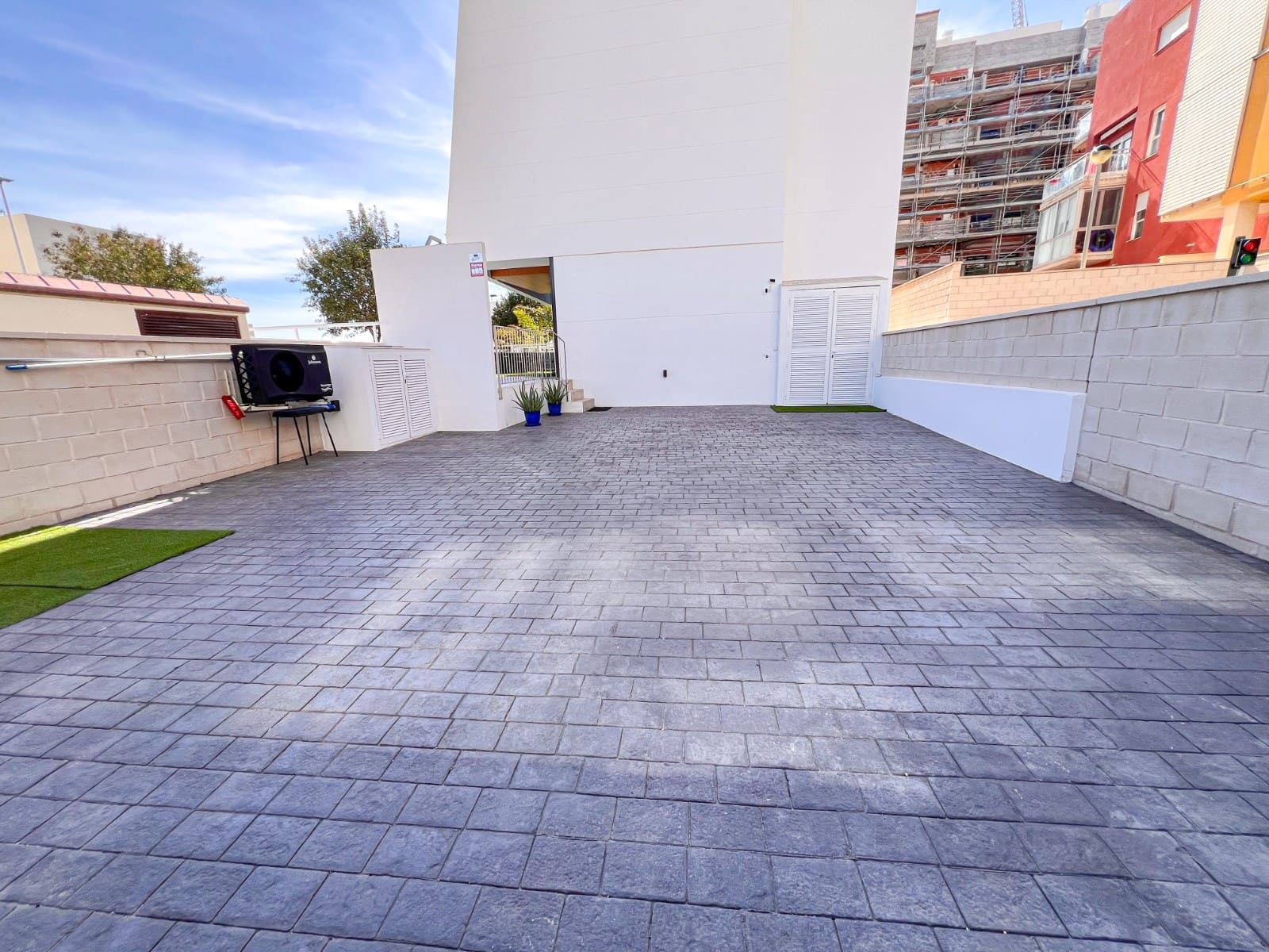 3 chambre Appartement à vendre à Guardamar del Segura avec piscine garage - 399 000 € (Ref: 9819428)