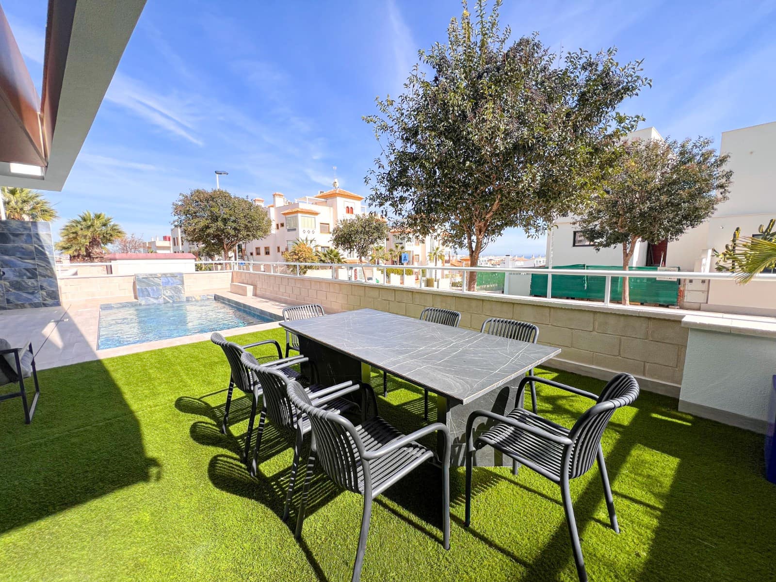 3 chambre Appartement à vendre à Guardamar del Segura avec piscine garage - 399 000 € (Ref: 9819428)