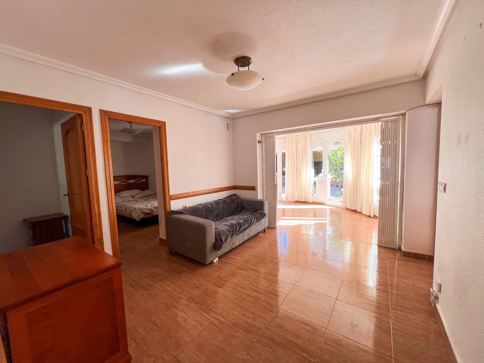 6 bedroom Townhouse for sale in Torrevieja with pool - € 480,000 (Ref: 9819429)
