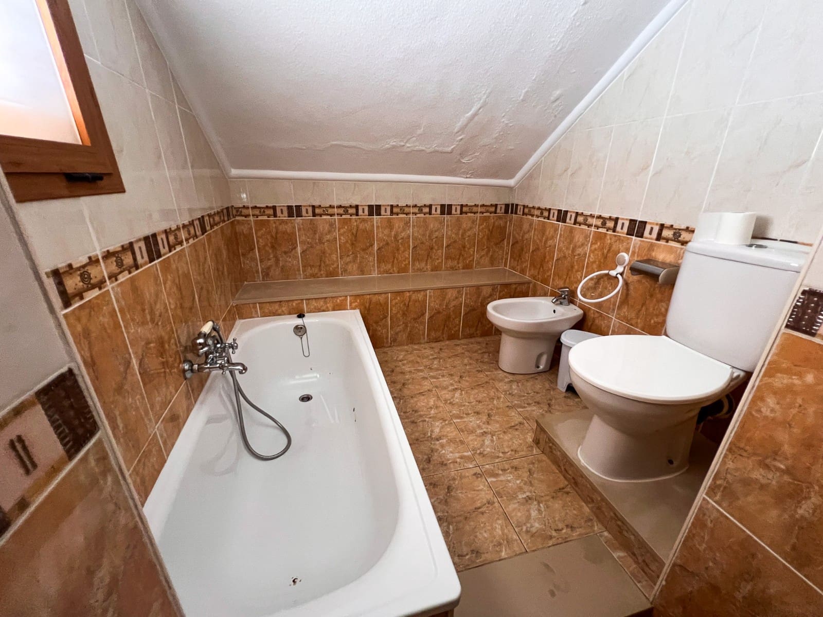 6 bedroom Townhouse for sale in Torrevieja with pool - € 480,000 (Ref: 9819429)