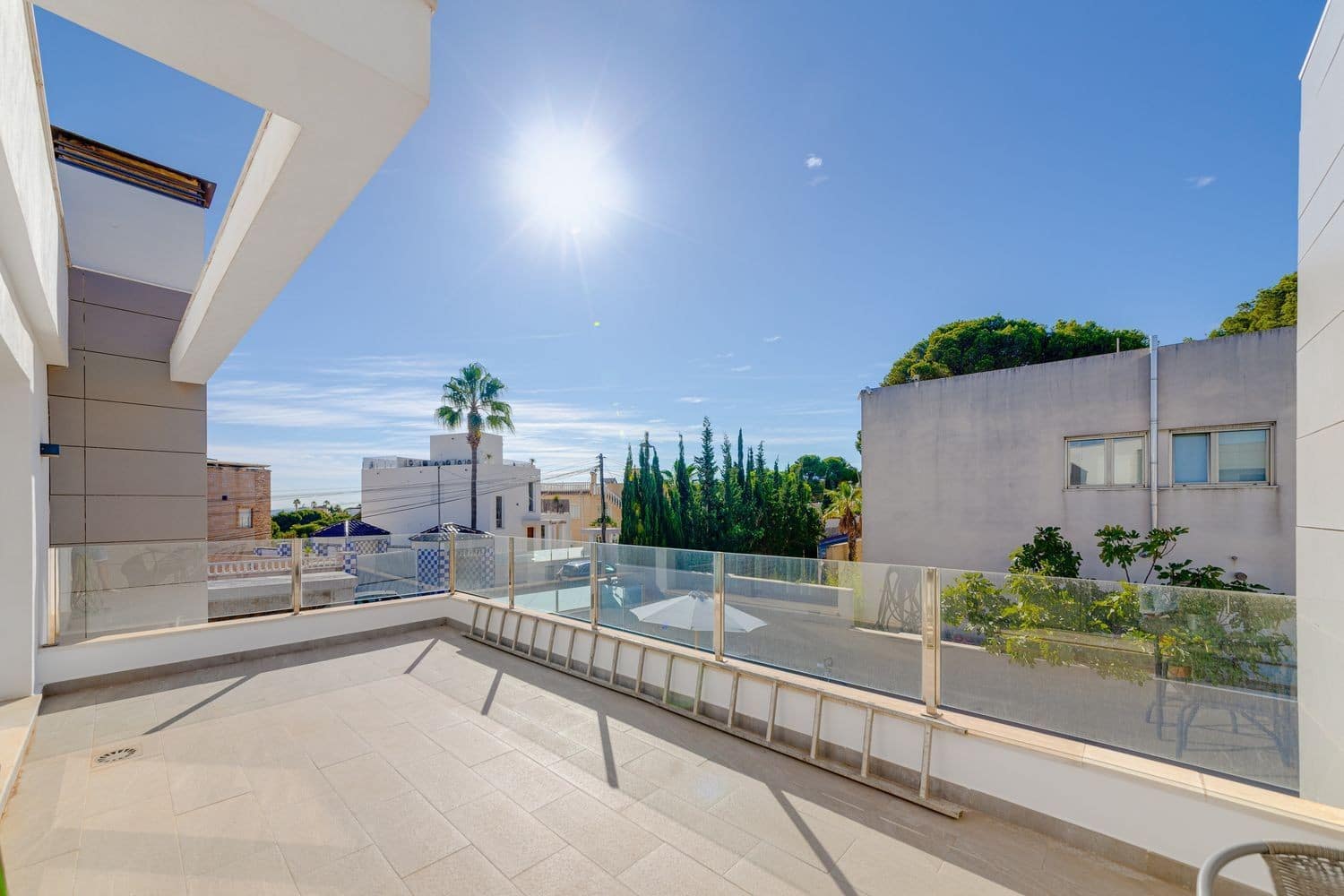 4 camera da letto Villa in vendita in Torrevieja con piscina garage - 1.275.000 € (Rif: 9819430)