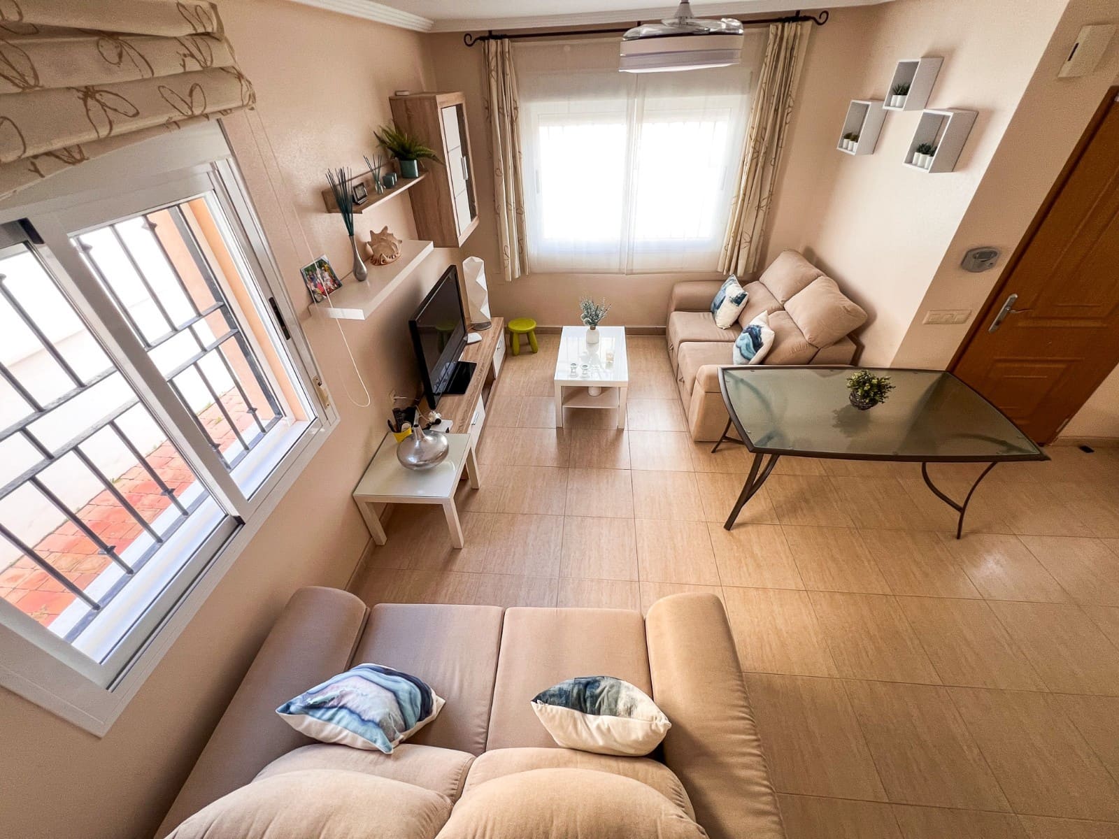 3 soveværelse Byhus til salg i Pilar de la Horadada med swimmingpool - € 369.000 (Ref: 9819432)