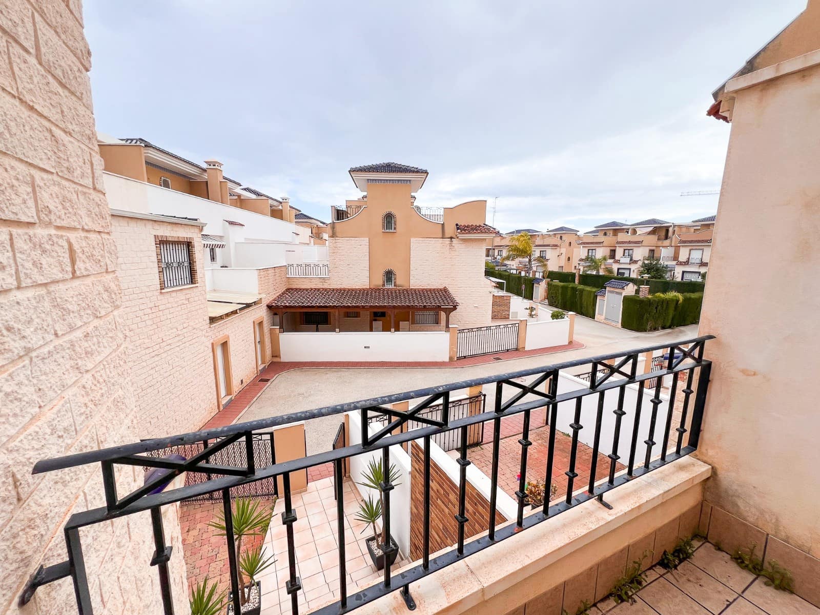 3 soveværelse Byhus til salg i Pilar de la Horadada med swimmingpool - € 369.000 (Ref: 9819432)