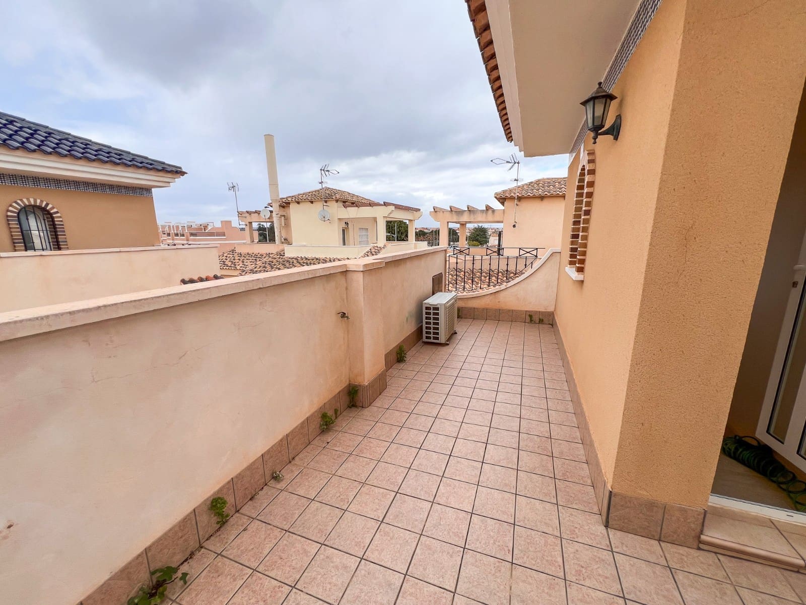 3 soveværelse Byhus til salg i Pilar de la Horadada med swimmingpool - € 369.000 (Ref: 9819432)