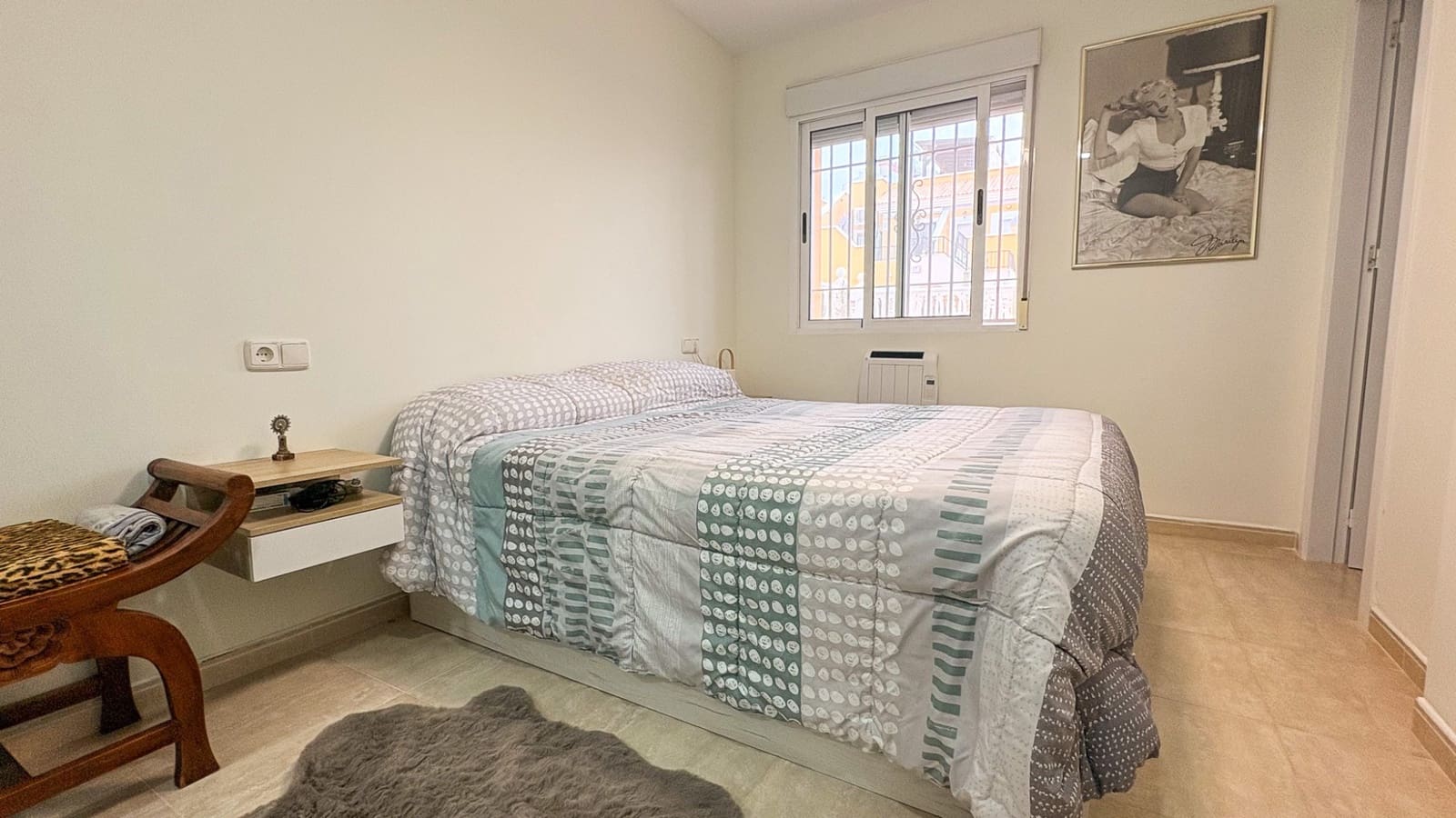 3 makuuhuone Omakotitalo myytävänä paikassa Arenales del Sol mukana uima-altaan 
autotalli - 378 000 € (Ref: 9819434)