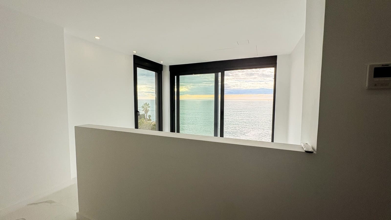 5 chambre Villa/Maison à vendre à El Campello avec piscine garage - 2 700 000 € (Ref: 9819435)