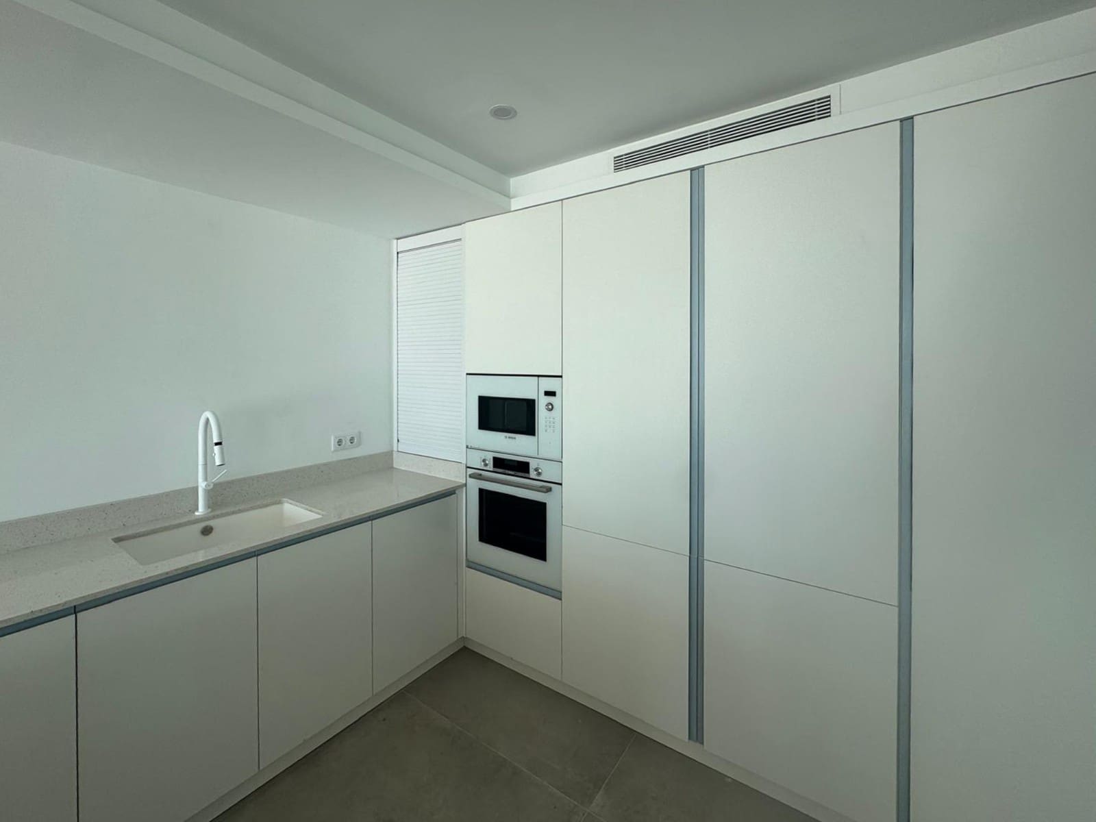 5 chambre Villa/Maison à vendre à El Campello avec piscine garage - 2 700 000 € (Ref: 9819435)