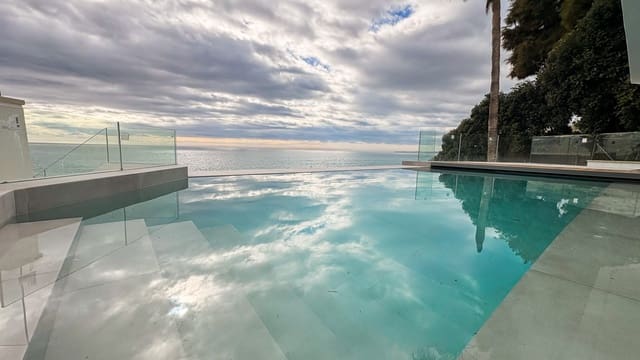 5 soverom Villa til salgs i Coveta Fuma, El Campello med svømmebasseng garasje - € 2 700 000 (Ref: 9819435)
