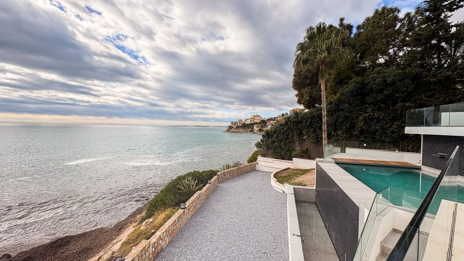 5 chambre Villa/Maison à vendre à El Campello avec piscine garage - 2 700 000 € (Ref: 9819435)