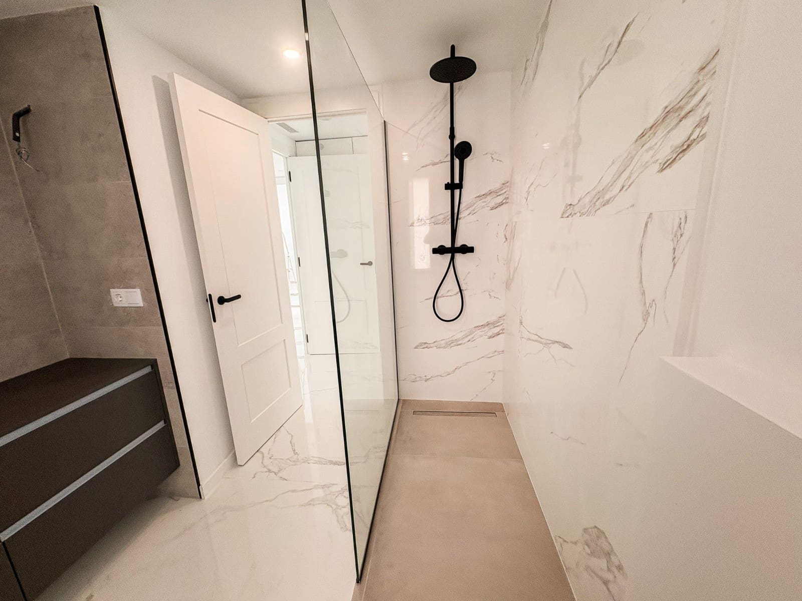 5 chambre Villa/Maison à vendre à El Campello avec piscine garage - 2 700 000 € (Ref: 9819435)