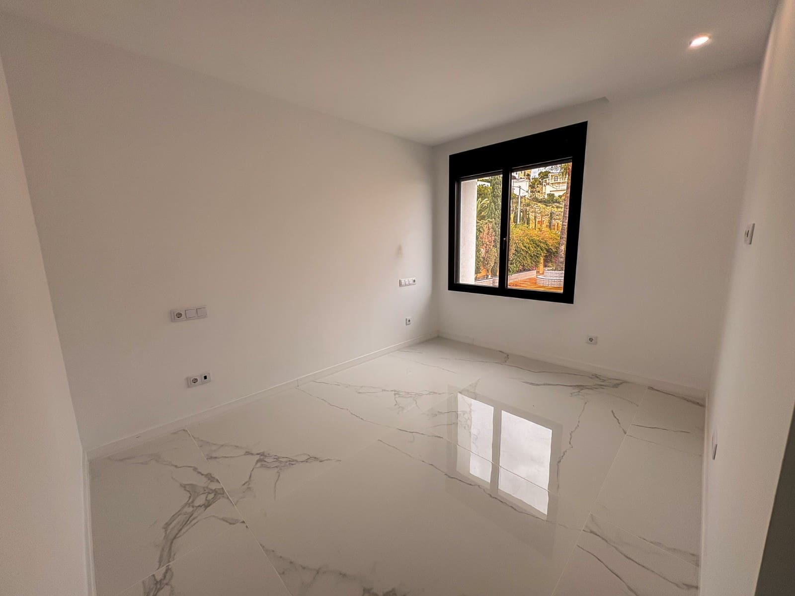 5 chambre Villa/Maison à vendre à El Campello avec piscine garage - 2 700 000 € (Ref: 9819435)