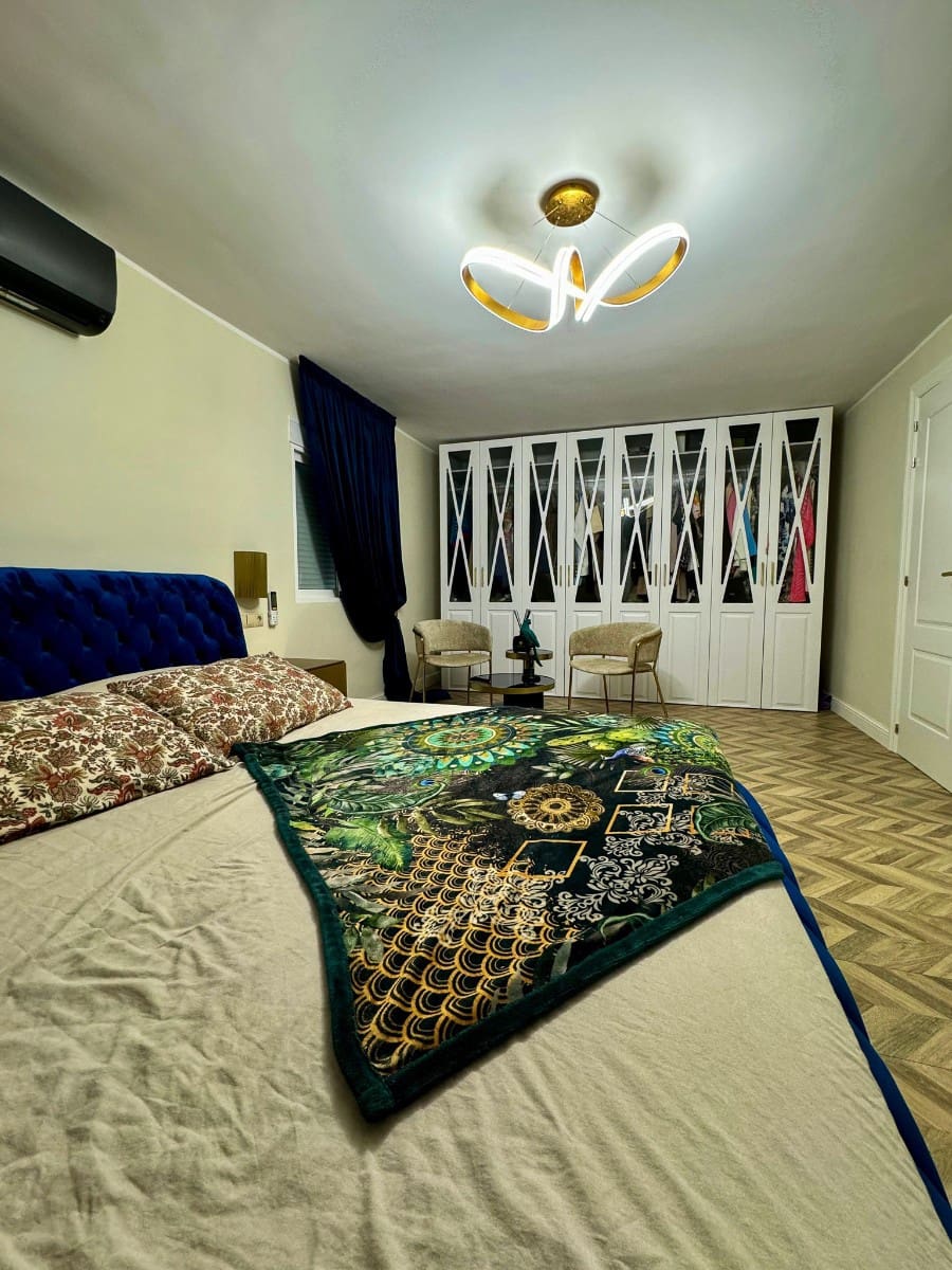 8 chambre Villa/Maison à vendre à Ciudad Quesada avec piscine garage - 1 499 999 € (Ref: 9819440)