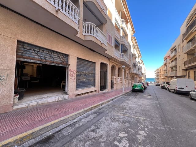 Kommersiell til salgs i Guardamar Playa, Guardamar del Segura - € 190 000 (Ref: 9819446)