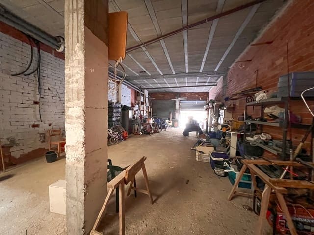 Kommersiell til salgs i Guardamar Playa, Guardamar del Segura - € 190 000 (Ref: 9819446)