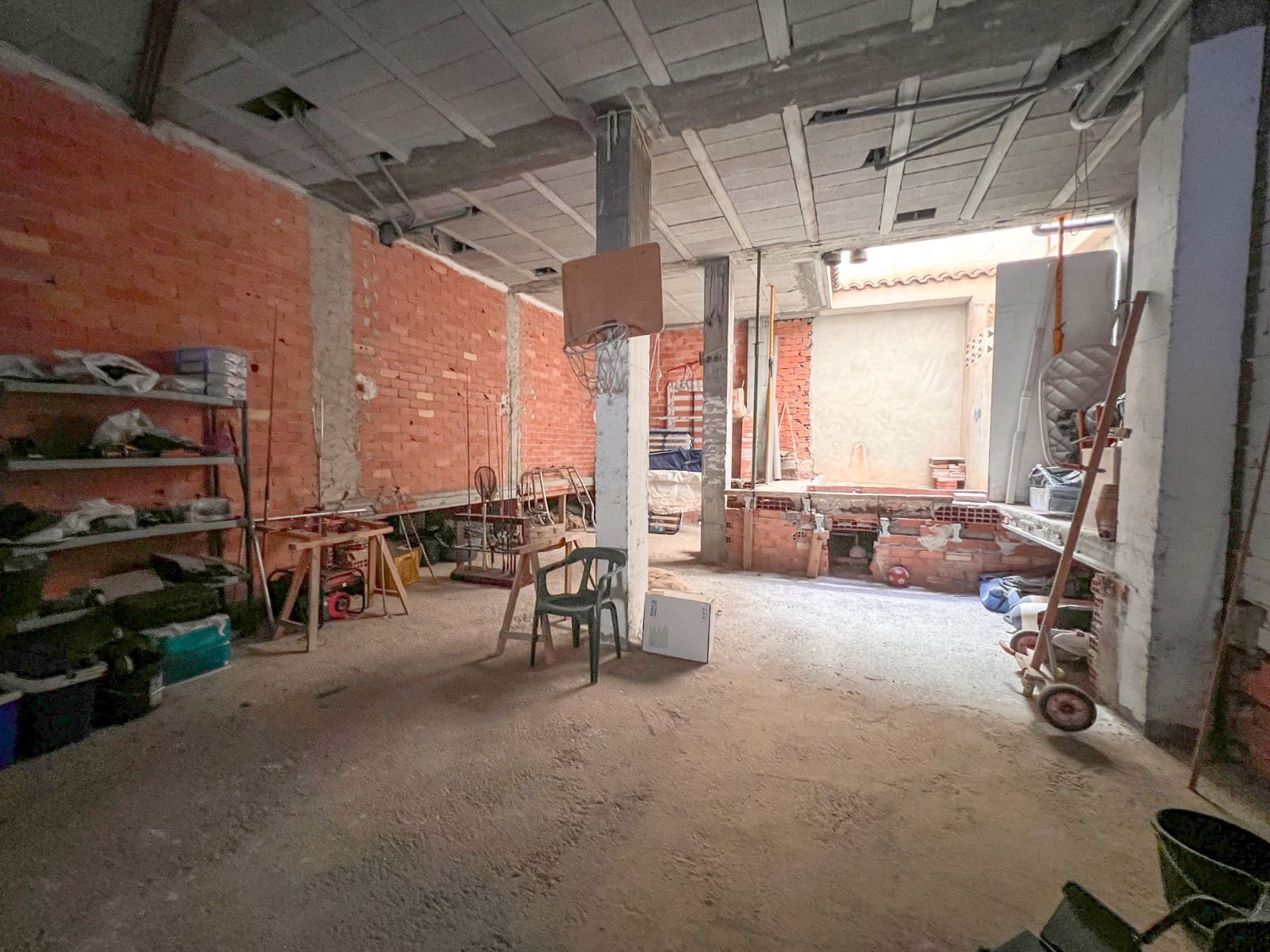 Commerciale in vendita in Guardamar del Segura - 190.000 € (Rif: 9819446)