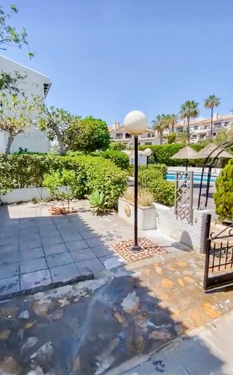 2 bedroom Townhouse for sale in Orihuela Costa with garage - € 272,000 (Ref: 9819463)