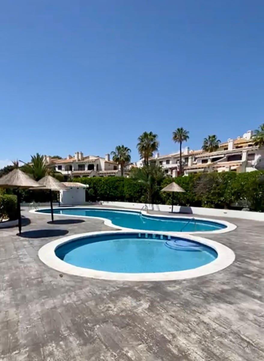 2 bedroom Townhouse for sale in Orihuela Costa with garage - € 272,000 (Ref: 9819463)