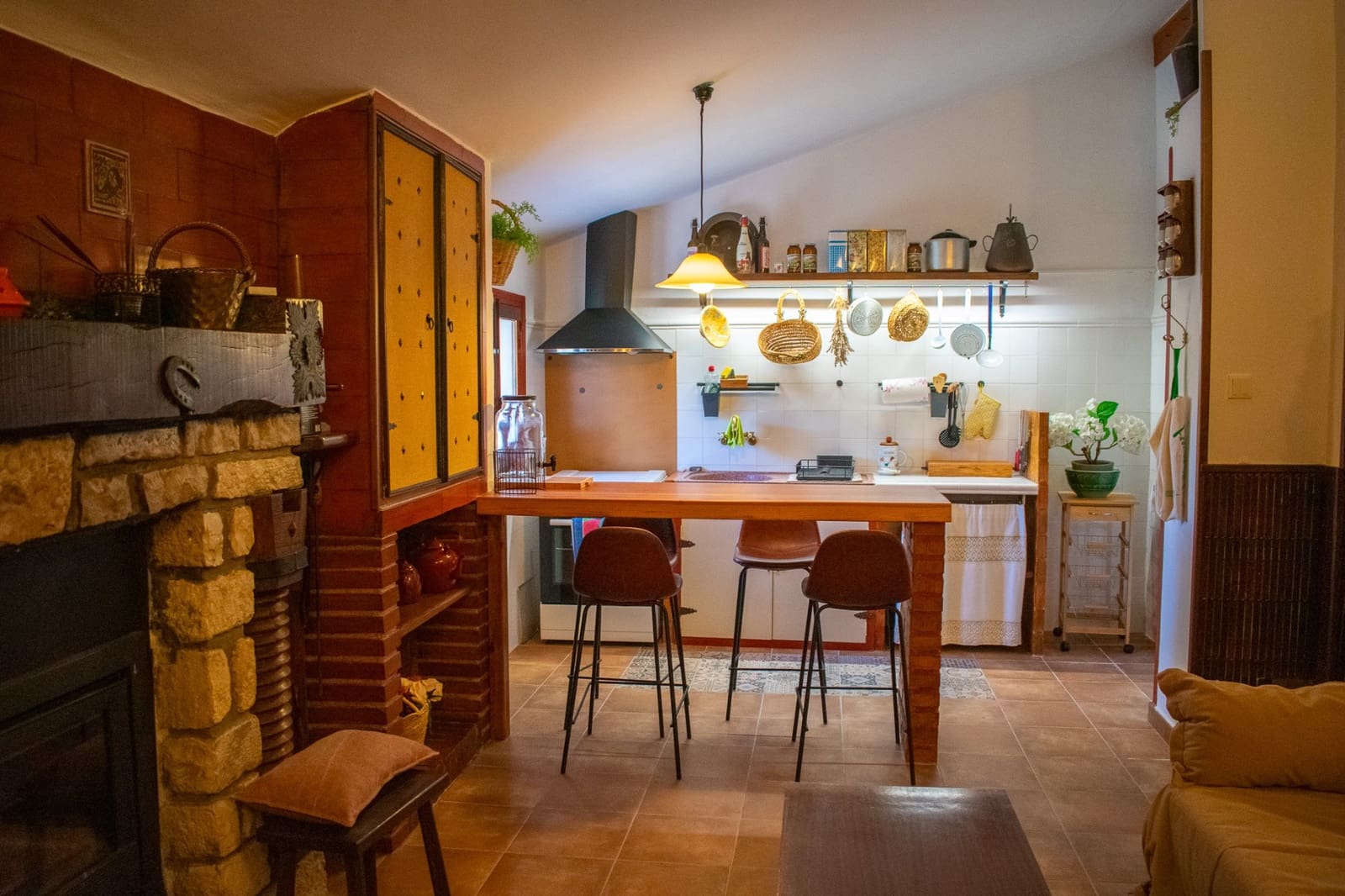 8 soveværelse Villa til salg i Onil med swimmingpool - € 2.000.000 (Ref: 9819467)
