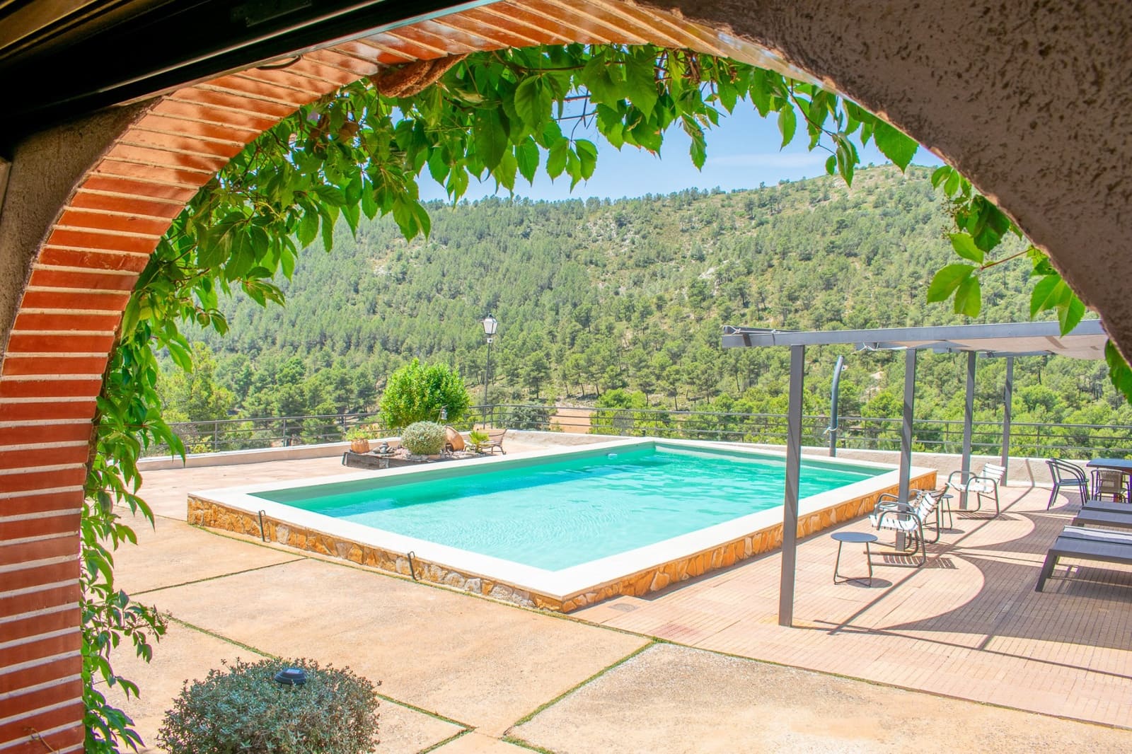 8 soveværelse Villa til salg i Onil med swimmingpool - € 2.000.000 (Ref: 9819467)