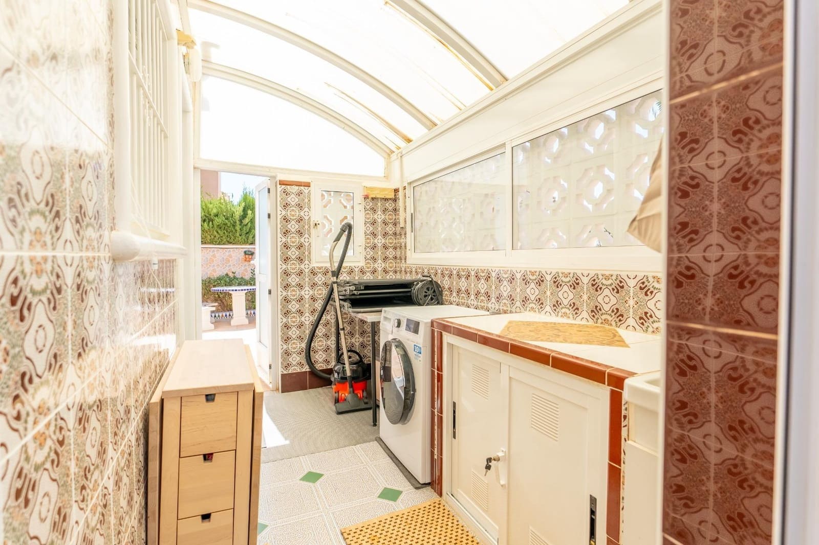 3 chambre Villa/Maison à vendre à Torrevieja avec piscine - 325 000 € (Ref: 9819473)