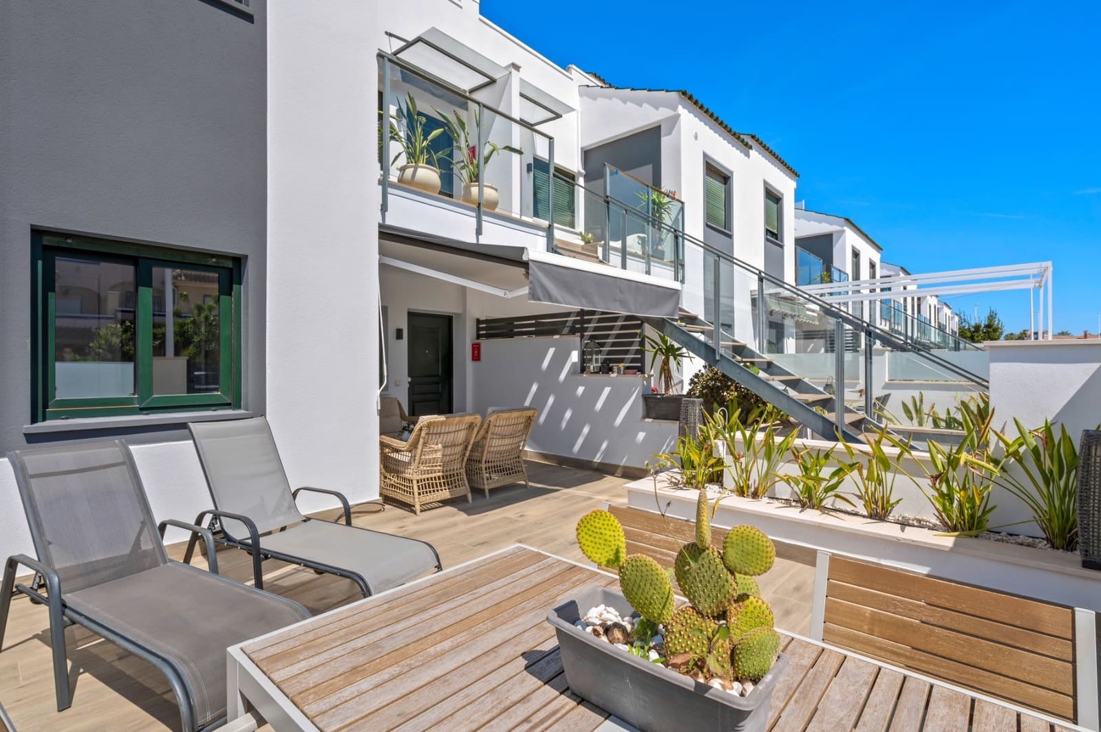 Apartamento de 2 habitaciones en Orihuela Costa en venta con piscina - 200.000 € (Ref: 9819479)