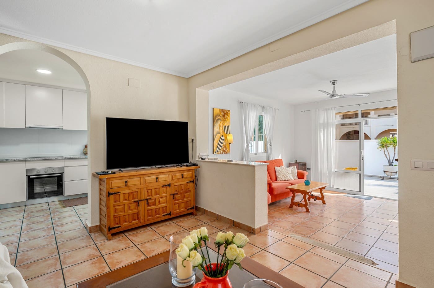 4 Zimmer Villa zu verkaufen in Orihuela Costa mit Pool - 359.000 € (Ref: 9819480)