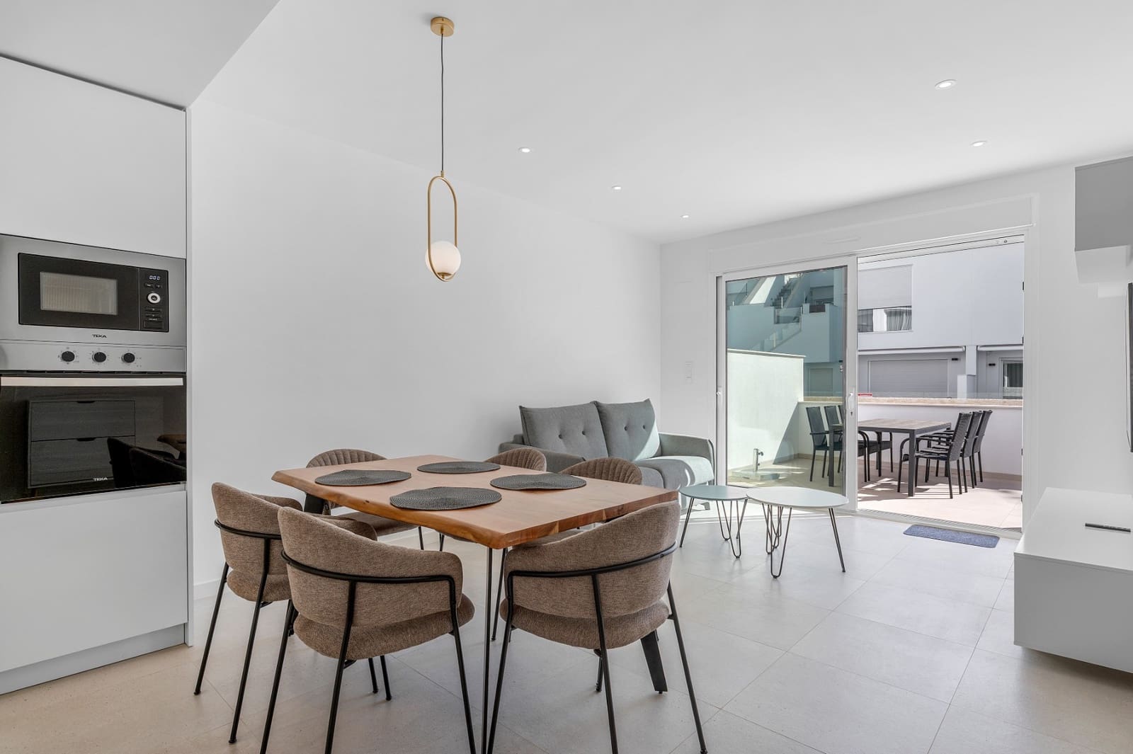 2 sovrum Lägenhet till salu i Pilar de la Horadada med pool - 269 000 € (Ref: 9819482)