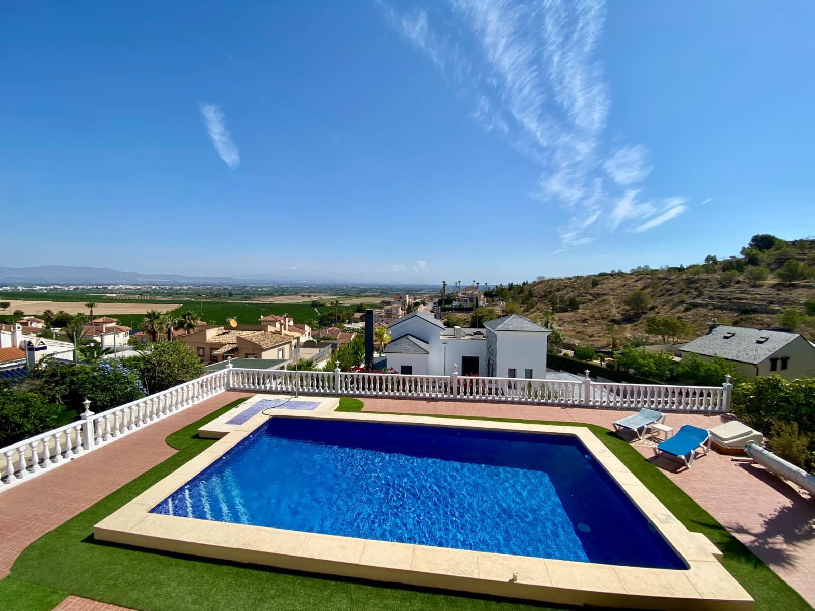 3 bedroom Villa for sale in Algorfa with pool garage - € 599,990 (Ref: 9819490)