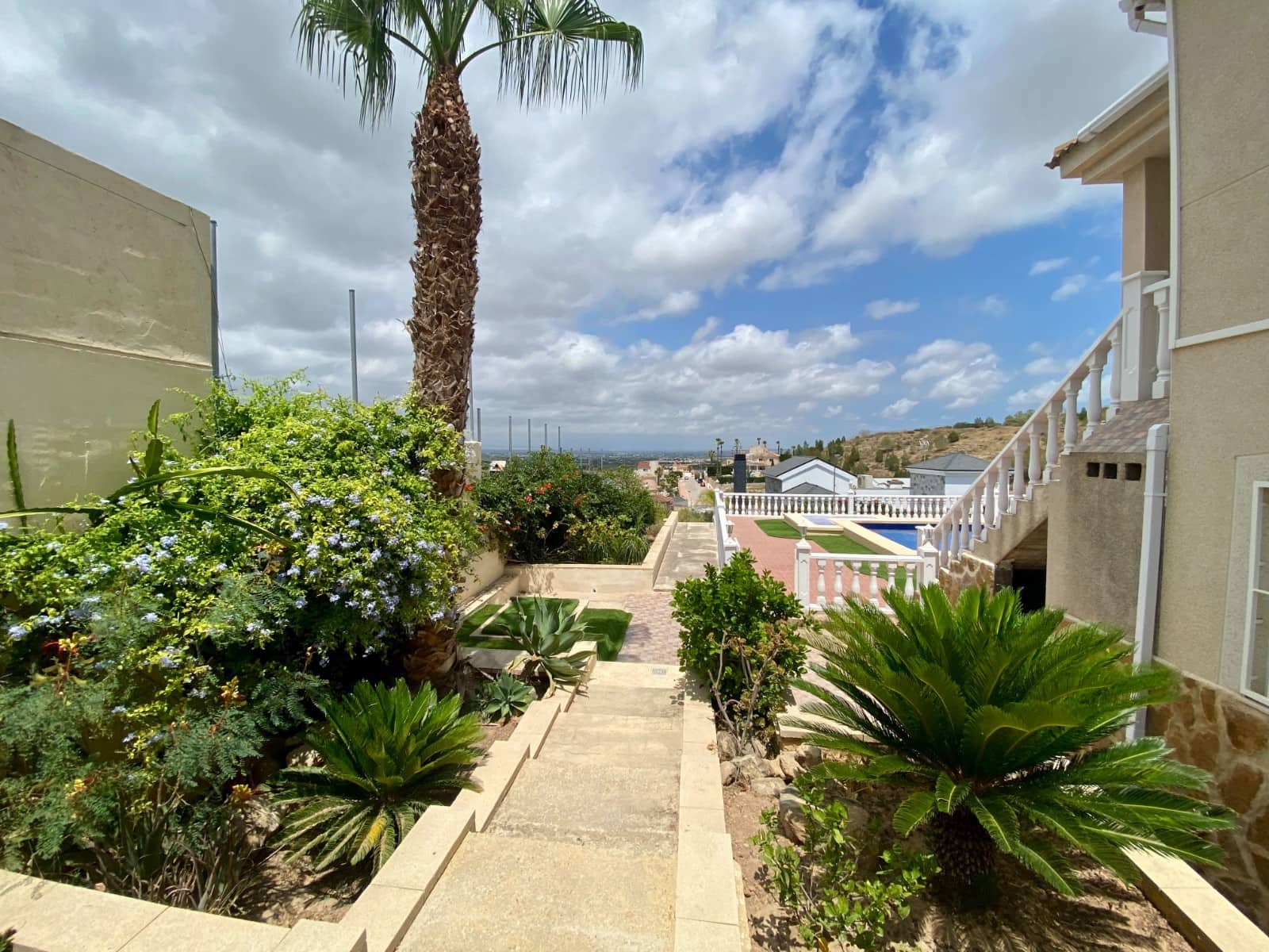 3 bedroom Villa for sale in Algorfa with pool garage - € 599,990 (Ref: 9819490)
