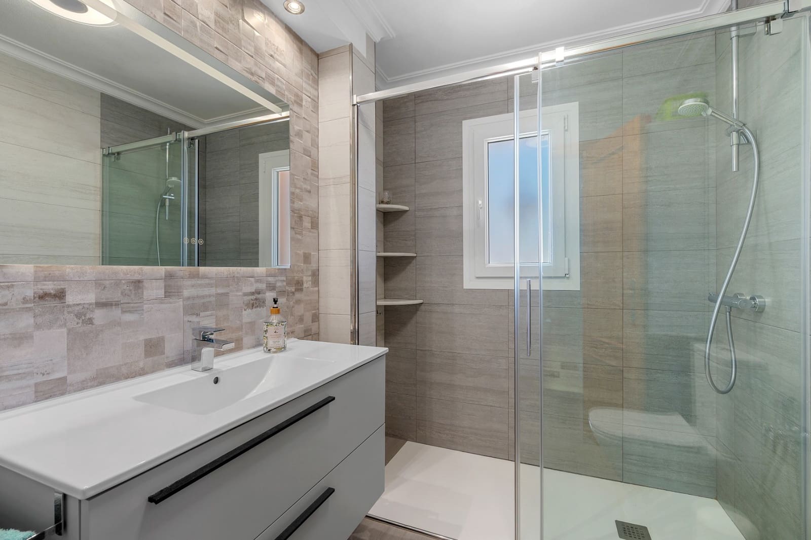 3 soveværelse Byhus til salg i Orihuela Costa med swimmingpool - € 299.000 (Ref: 9819493)