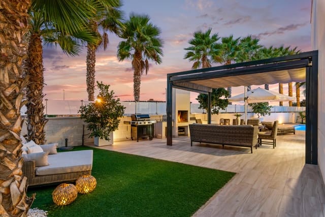 5 camera da letto Villa in vendita in Lomas de Cabo Roig - Los Dolses, Orihuela con piscina - 829.000 € (Rif: 9819496)
