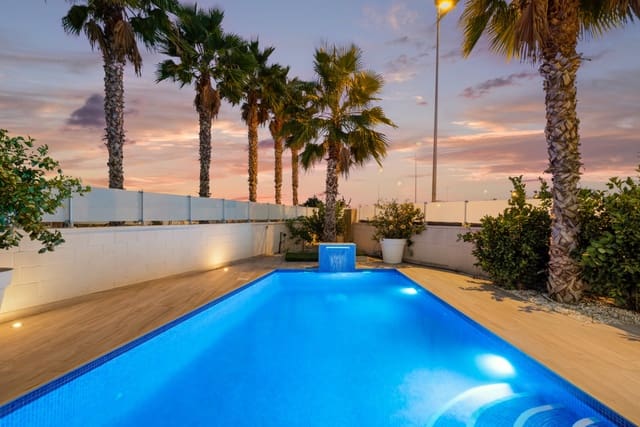 5 camera da letto Villa in vendita in Lomas de Cabo Roig - Los Dolses, Orihuela con piscina - 829.000 € (Rif: 9819496)