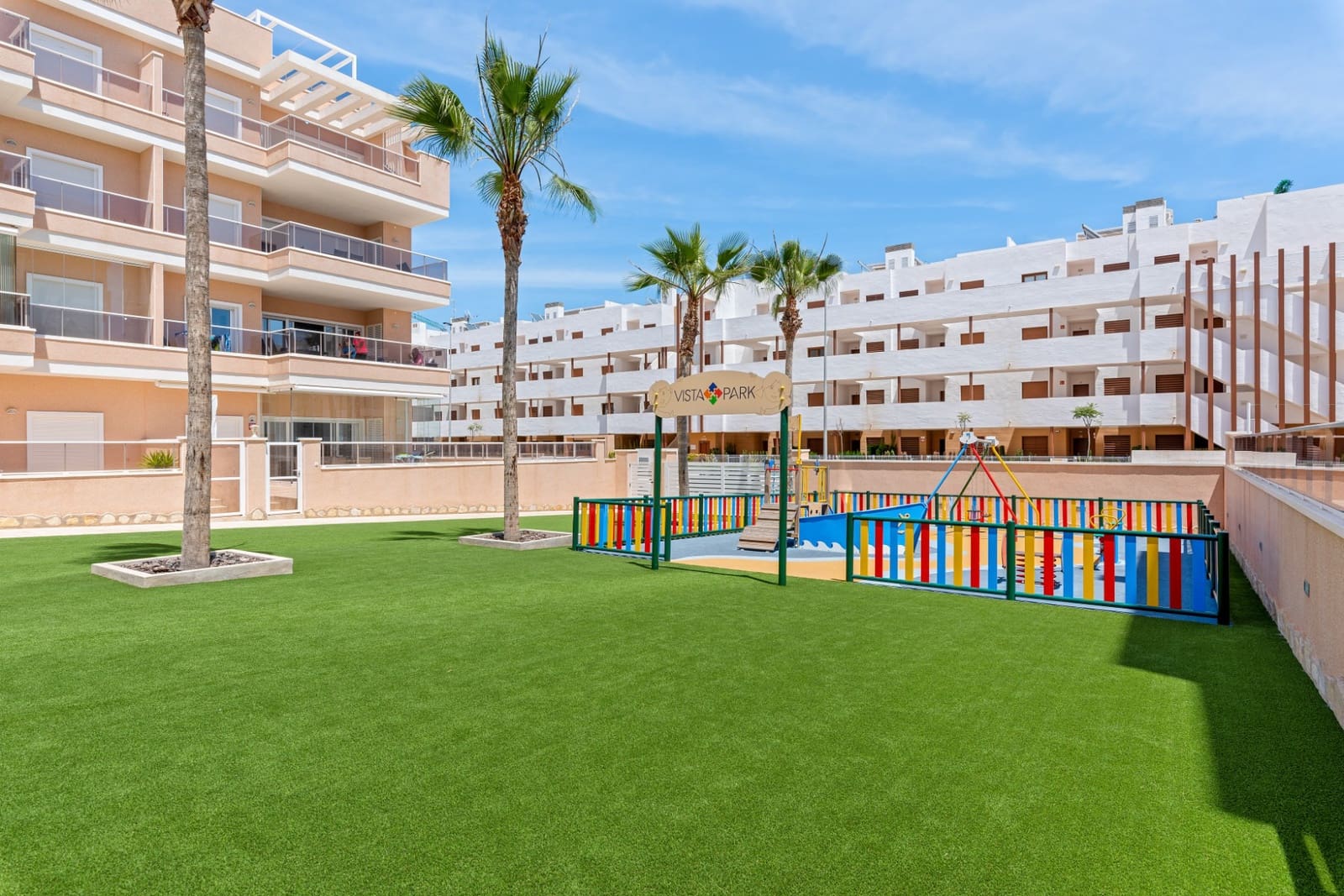 3 sovrum Lägenhet till salu i Orihuela Costa med pool - 450 000 € (Ref: 9819498)