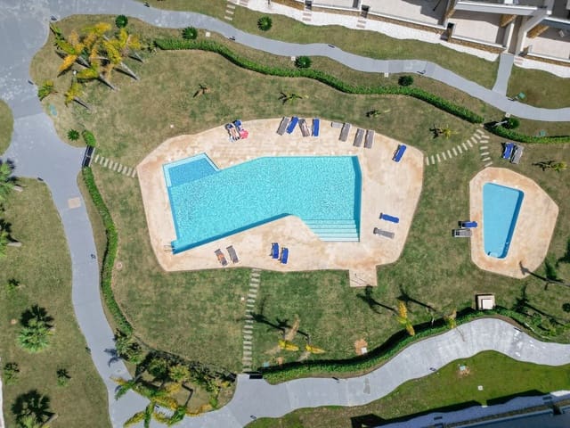 2 makuuhuone Kattohuoneisto myytävänä paikassa Playa Flamenca, Orihuela mukana uima-altaan 
autotalli - 549 000 € (Ref: 9819505)