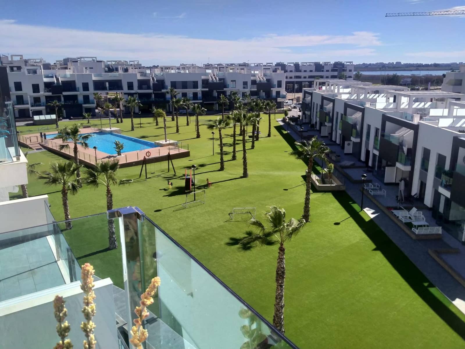 2 quarto Bungalow para venda em Guardamar del Segura com piscina garagem - 288 000 € (Ref: 9821914)
