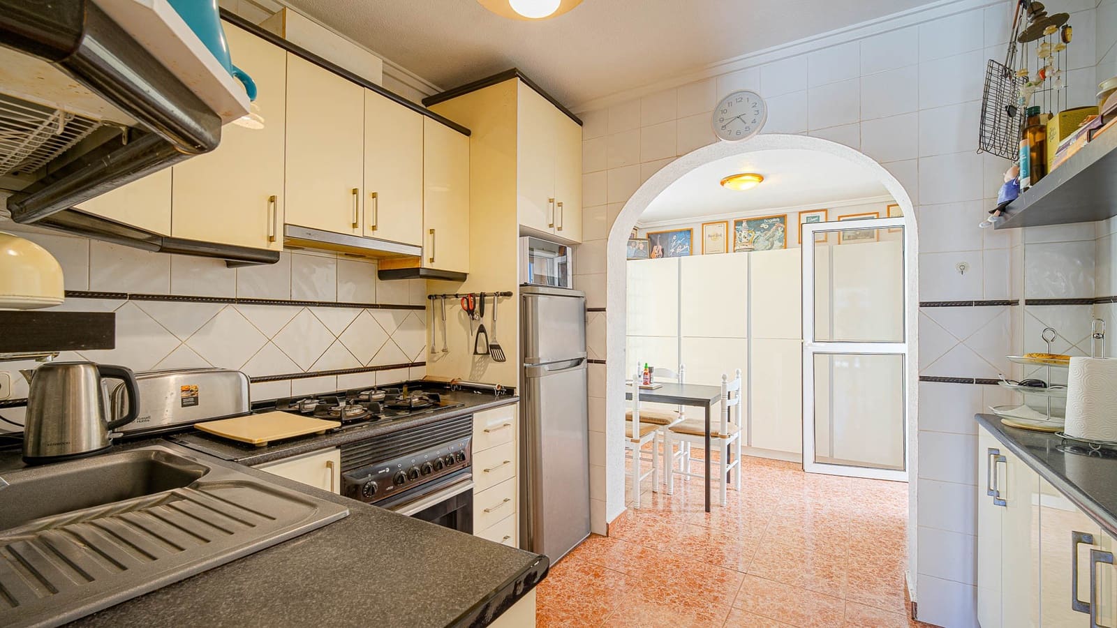 2 bedroom Villa for sale in Punta Prima - € 235,000 (Ref: 9832996)