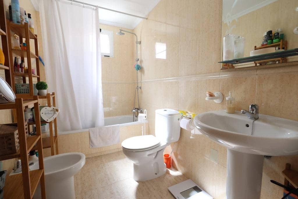 2 sypialnia Apartament na sprzedaż w Torrevieja z basenem garażem - 240 000 € (Ref: 9836183)