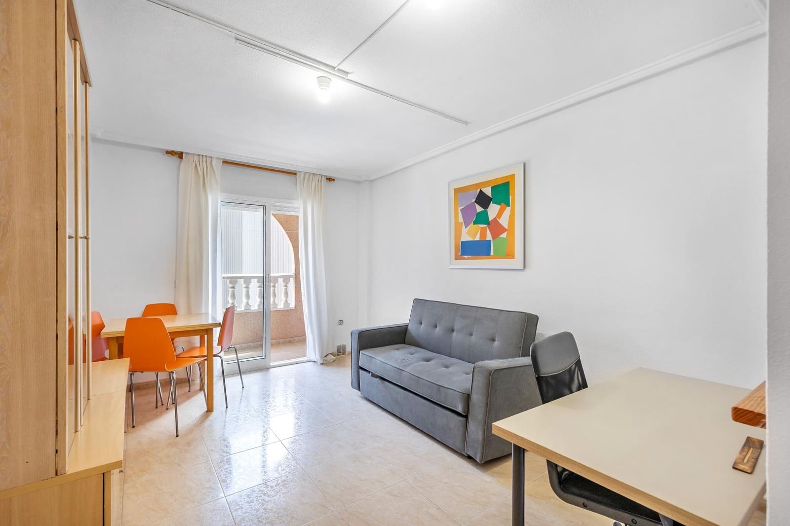 Studio til salg i Torrevieja med swimmingpool - € 99.900 (Ref: 9836185)