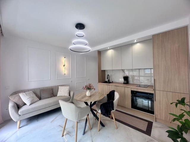 Apartamento de 1 habitación en Playa del Cura, Torrevieja en venta con piscina - 159.900 € (Ref: 9836796)